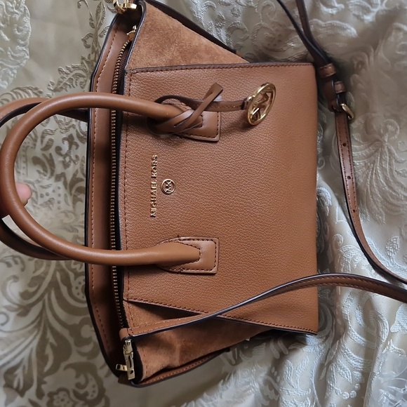 Michael kors small bag - Picture 3 of 6